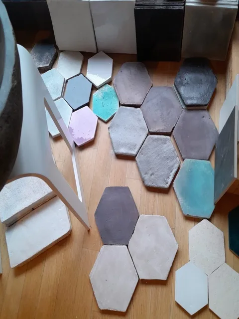 Handgeformte Fliesen: Materialbeispiel aus unserer Auswahl
