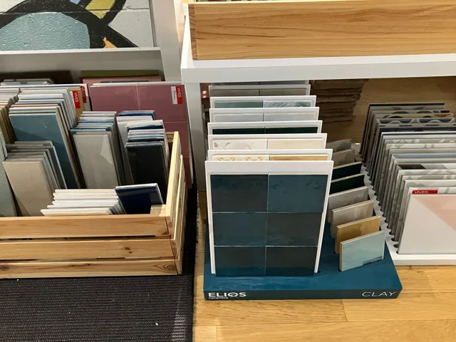 Kleinteilige Fliesen: Materialbeispiel aus unserer Auswahl